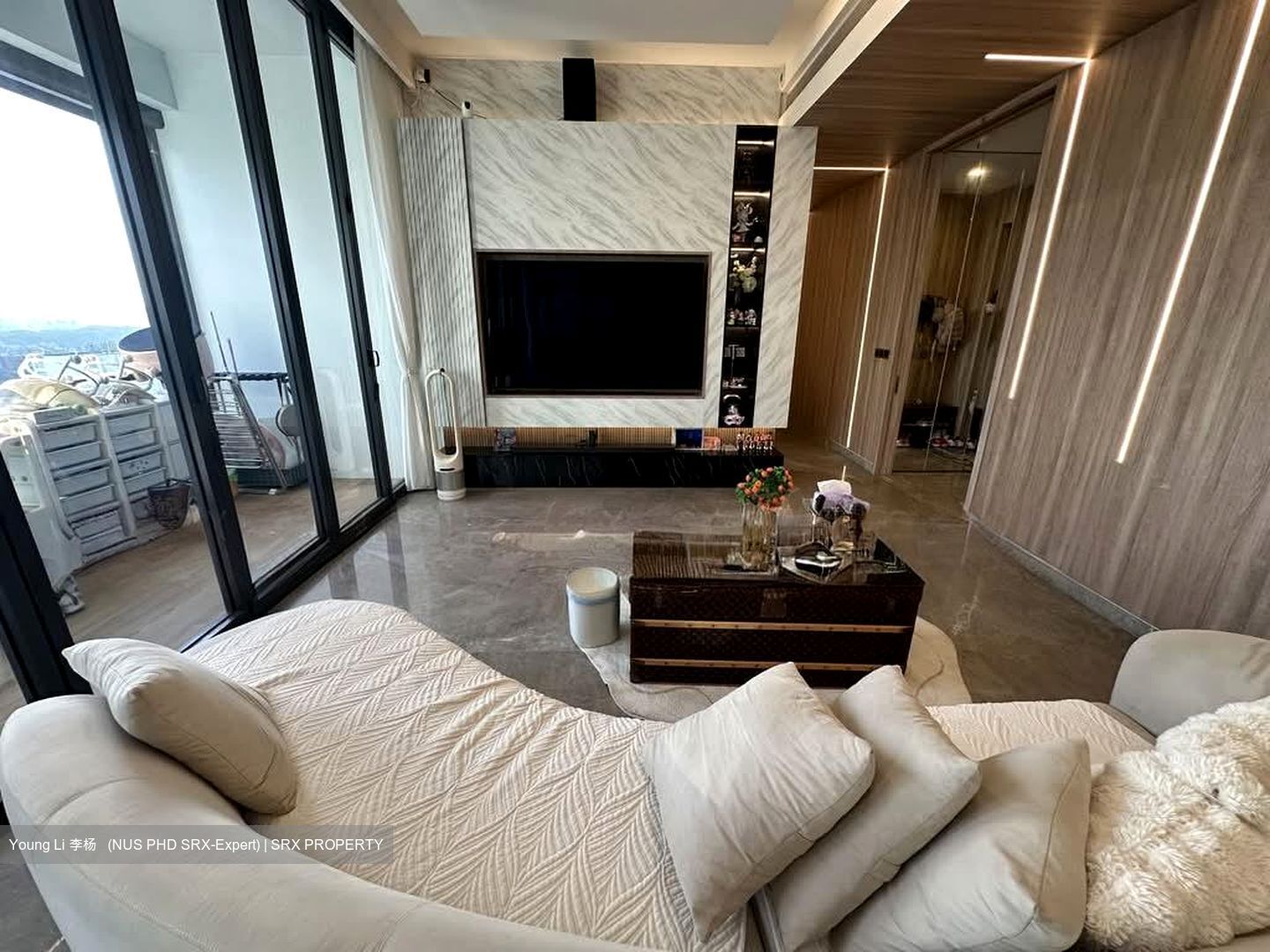 Nouvel 18 (D10), Condominium #559690411
